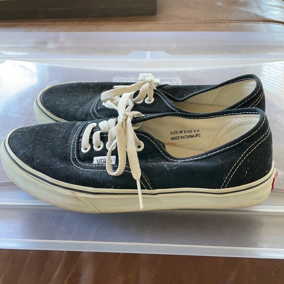 Vans - Picture 2 of 5